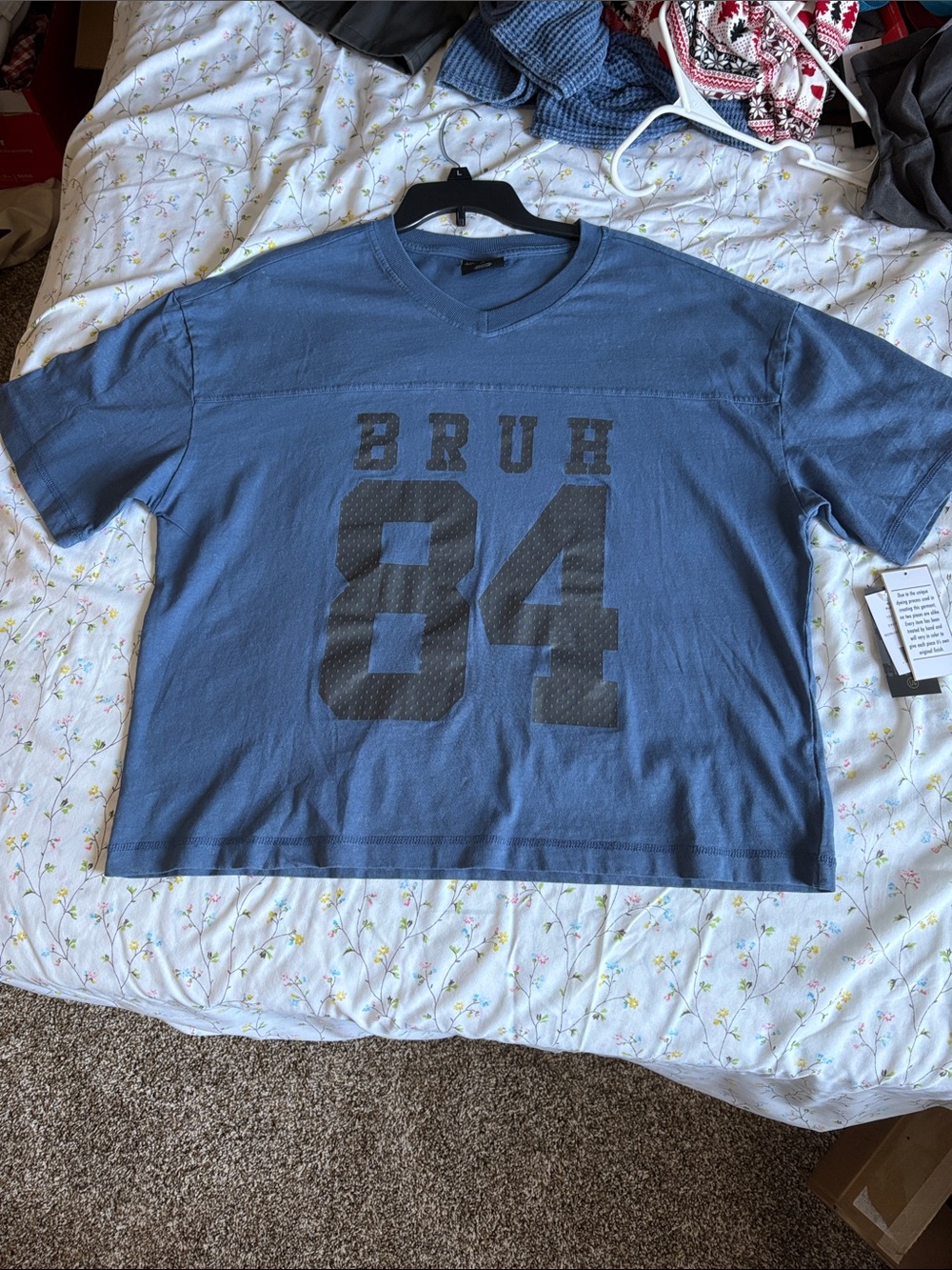 BRUH 84 Graphic V-Neck Men's Shirt - Blue